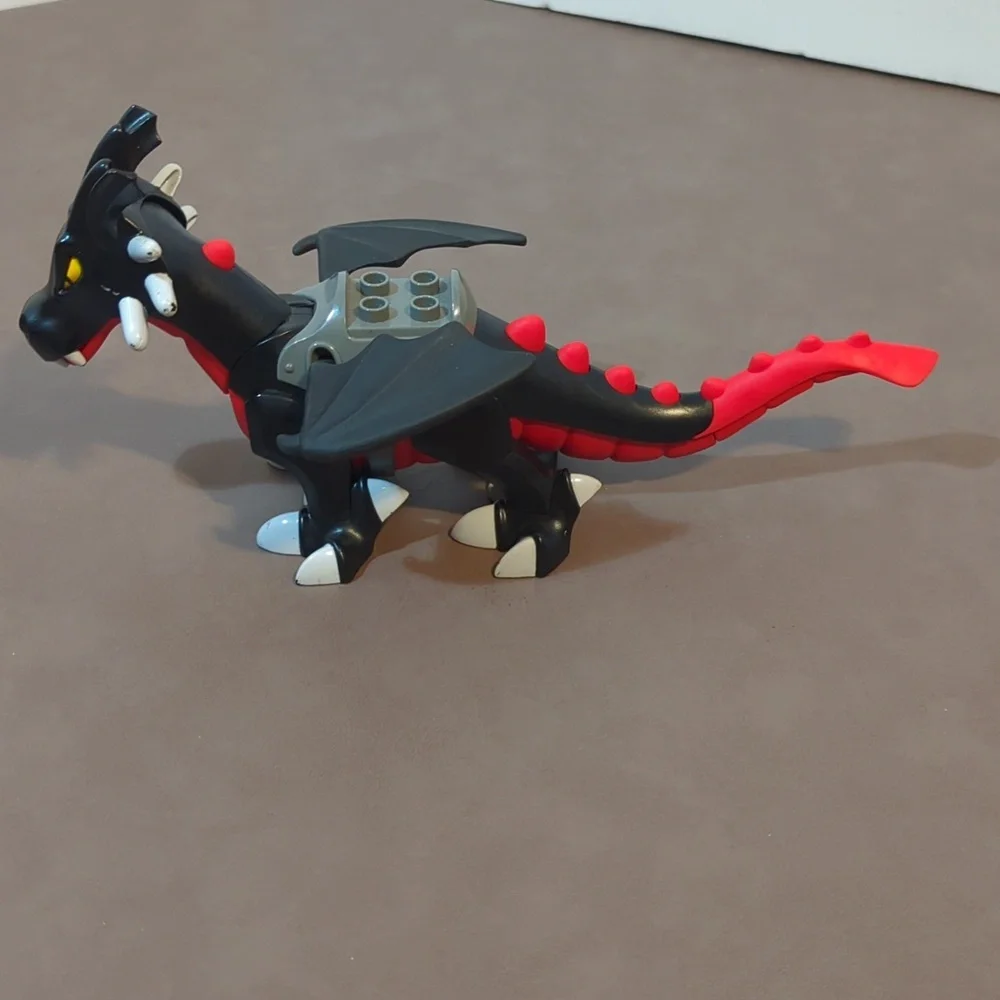 2004 Lego Duplo Black Red White Dragon Castle Black Dragon Set 4784 Articulate